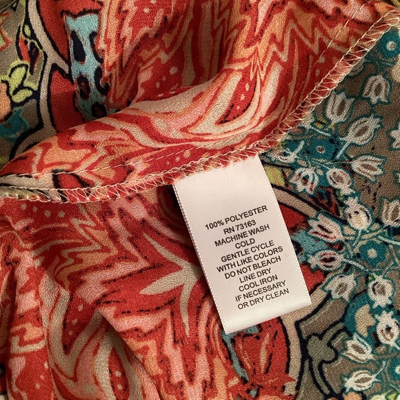 Spense Floral Smocked Pleated Peasant Top - Picture 6 of 8